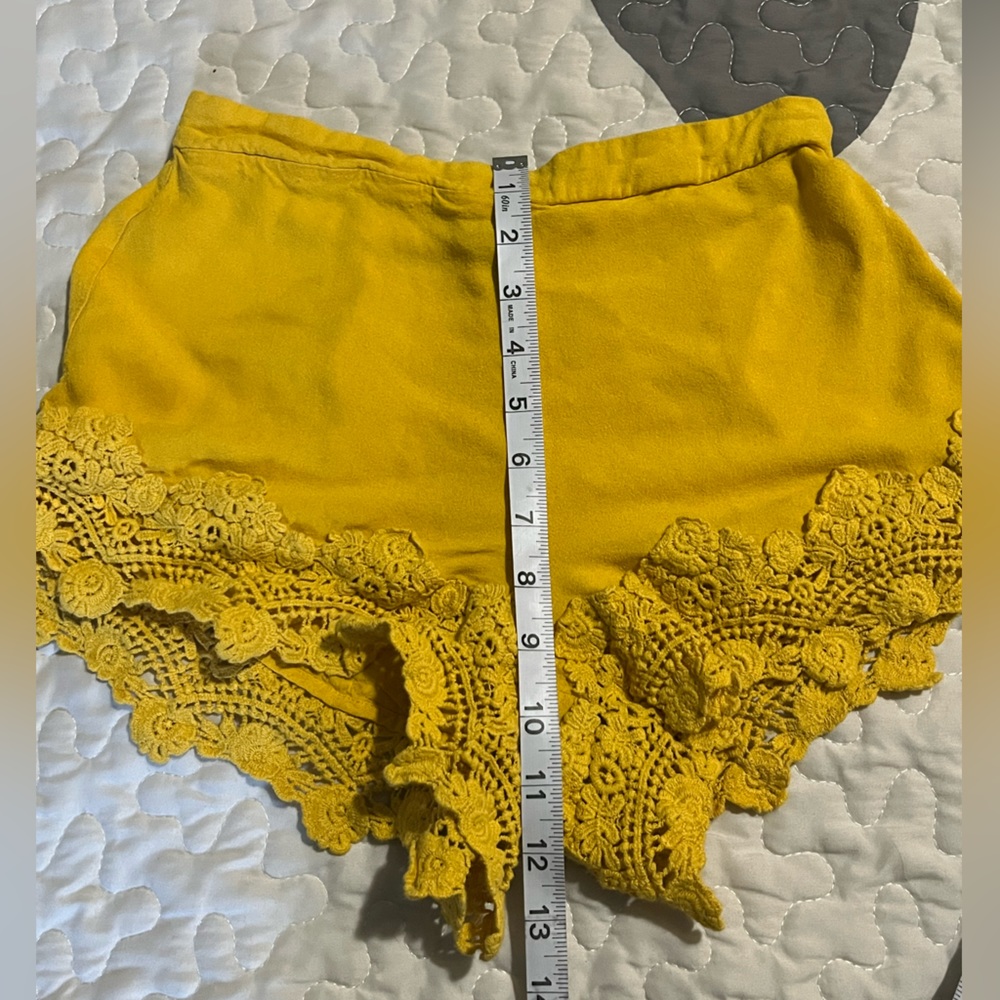 COPY - • Forever 21 Yellow Crochet Floral Trim Shorts - Picture 6 of 7